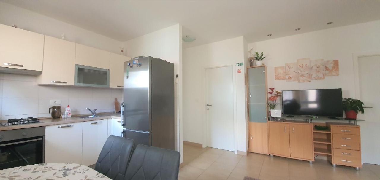 Adriatic Beach Suites Omiš Extérieur photo