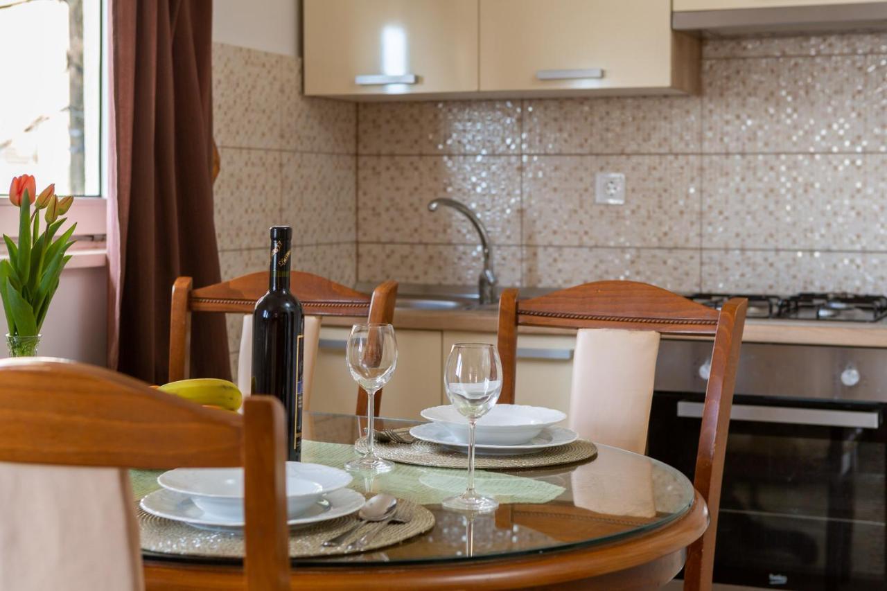 Adriatic Beach Suites Omiš Extérieur photo