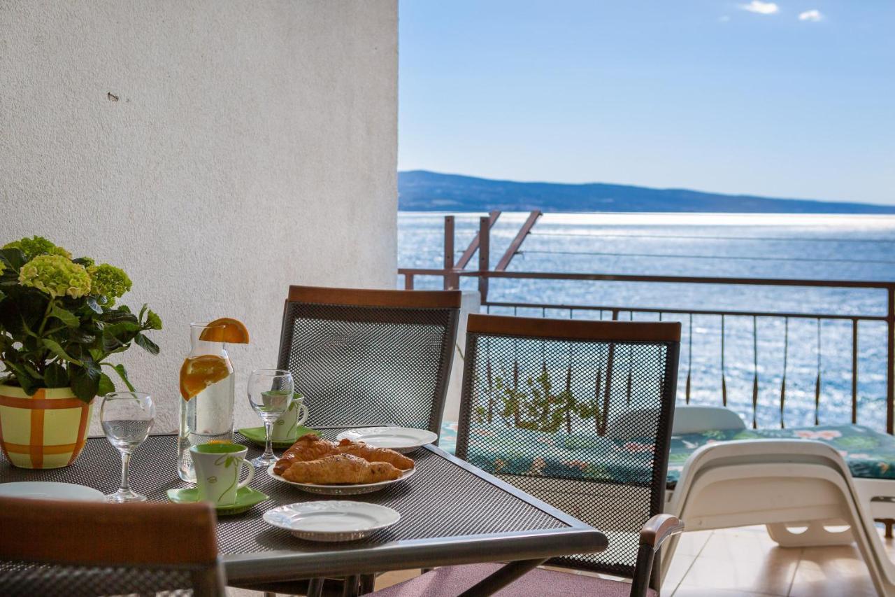 Adriatic Beach Suites Omiš Extérieur photo