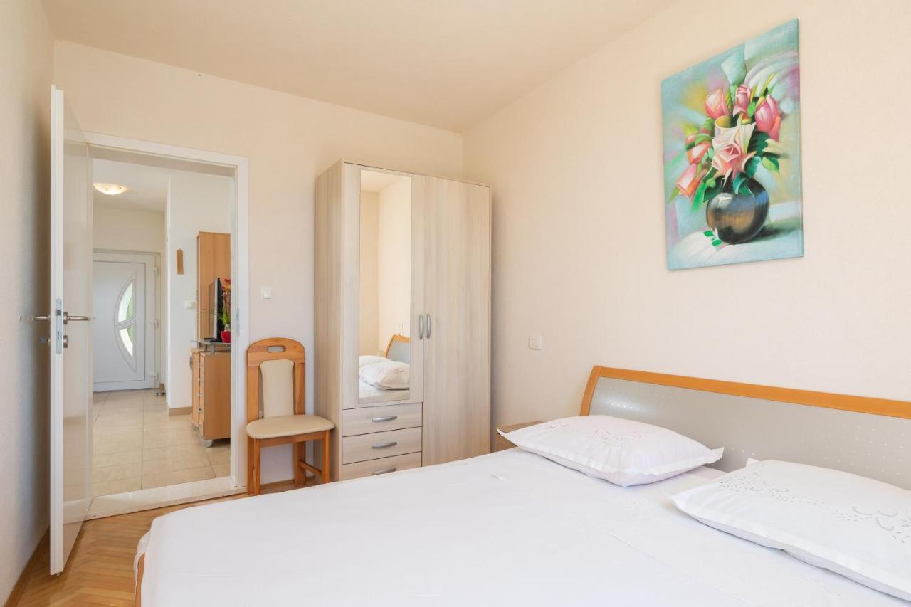 Adriatic Beach Suites Omiš Extérieur photo