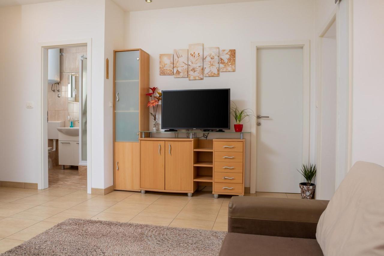 Adriatic Beach Suites Omiš Extérieur photo