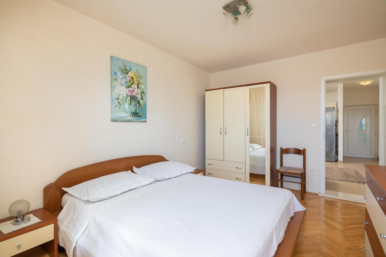 Adriatic Beach Suites Omiš Extérieur photo
