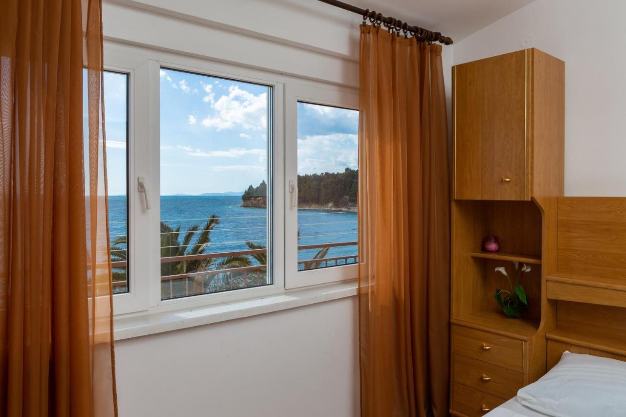 Adriatic Beach Suites Omiš Extérieur photo