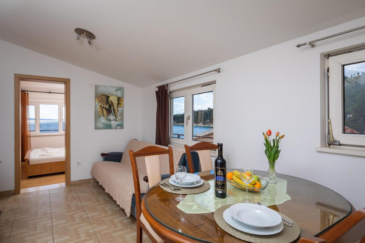 Adriatic Beach Suites Omiš Extérieur photo
