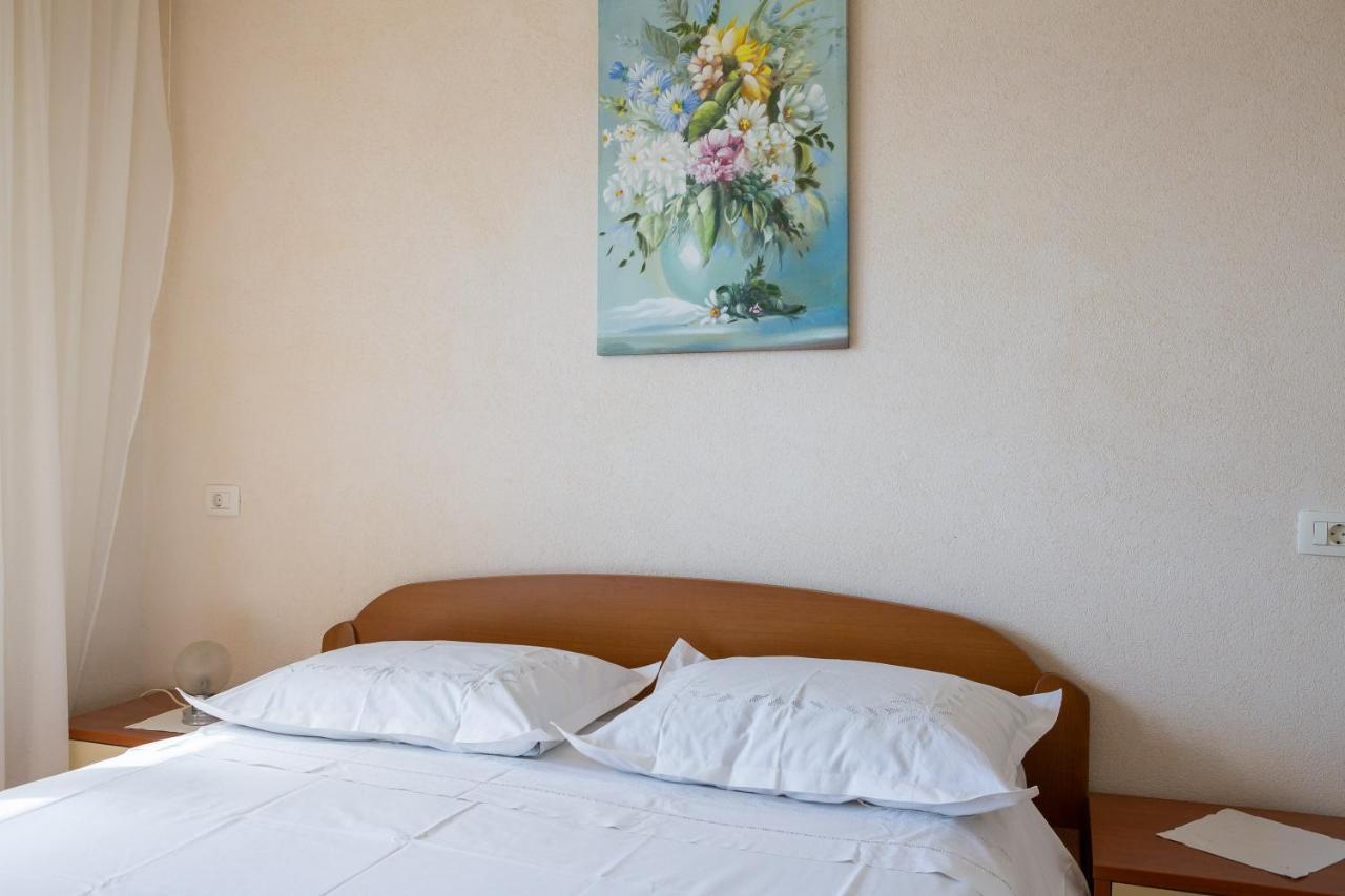 Adriatic Beach Suites Omiš Extérieur photo