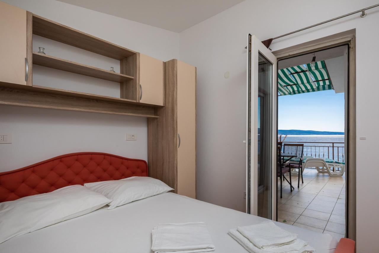 Adriatic Beach Suites Omiš Extérieur photo